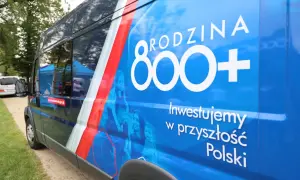 800 plus: Dochód nie ma znaczenia! Sprawdź, kto dostanie świadczenie