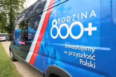 800 plus: Dochód nie ma znaczenia! Sprawdź, kto dostanie świadczenie