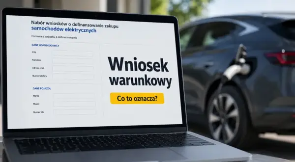 Formularz wniosku o dofinansowanie zakupu samochodu elektrycznego na laptopie. W tle ładowany samochód elektryczny.