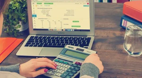 Jak rozliczać sprzedaż na Etsy i uniknąć problemów z podatkami