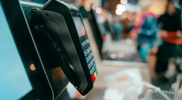 Od jakiej kwoty kasa fiskalna na ryczałcie? Sprawdź, by uniknąć kar