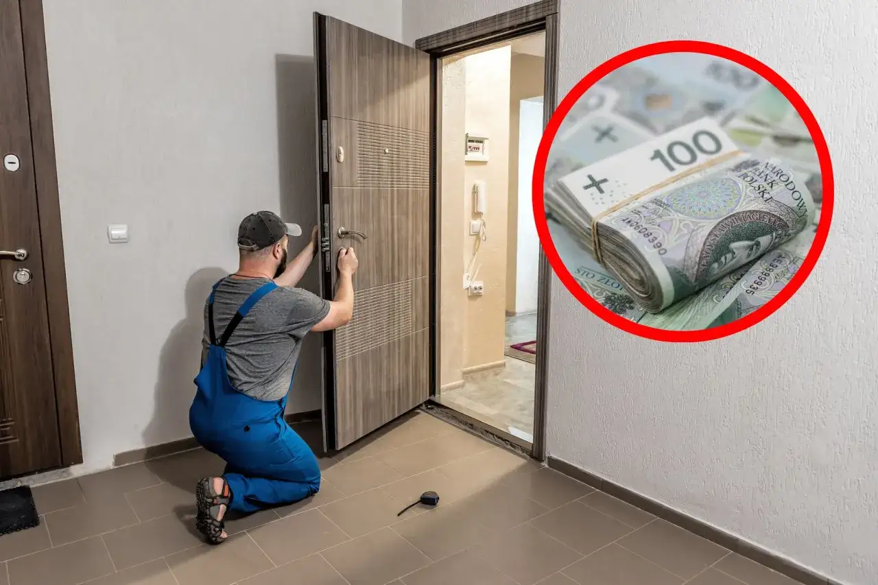 Remont mieszkania z pomocą dotacji. Mężczyzna montuje drzwi, a w tle widać stos banknotów 100 zł.