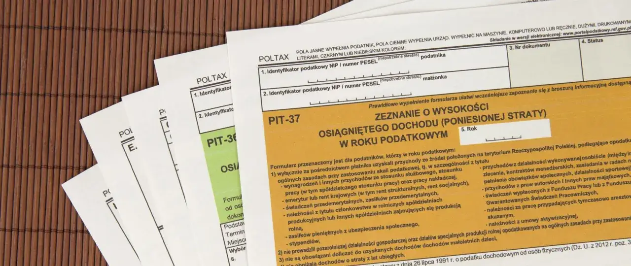 Formularze podatkowe PIT-37 i PIT-36. Dowiedz się, czym jest fiskus i jak wypełnić zeznanie podatkowe.