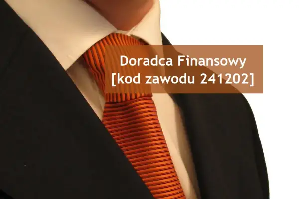 Zbliżenie na krawat i kołnierzyk koszuli, z tekstem "Doradca Finansowy [kod zawodu 241202]".